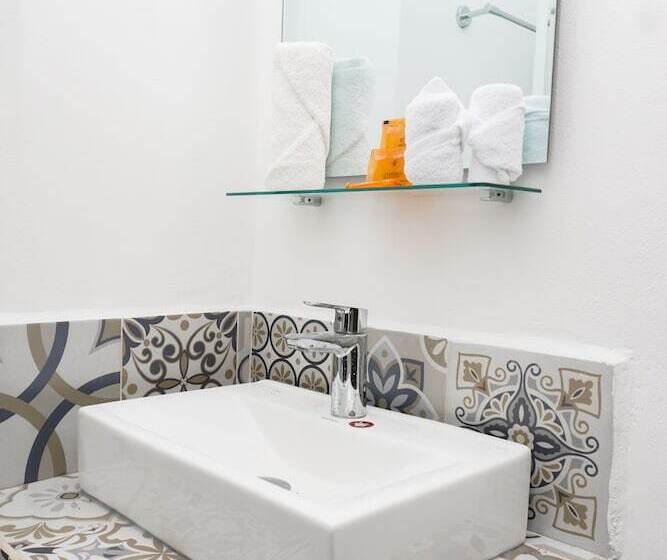 فندق Linda Vecindad Playa Del Carmen