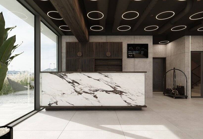 هتل Milo Gdansk Airport