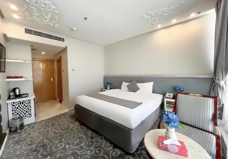 ホテル Montana Al Azizia