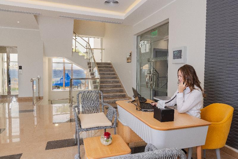 ホテル Naama Bay Suites & Spa