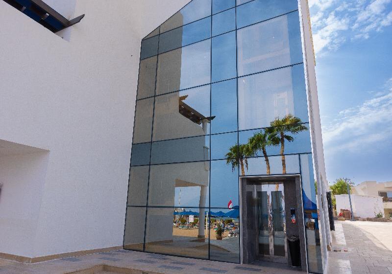 ホテル Naama Bay Suites & Spa