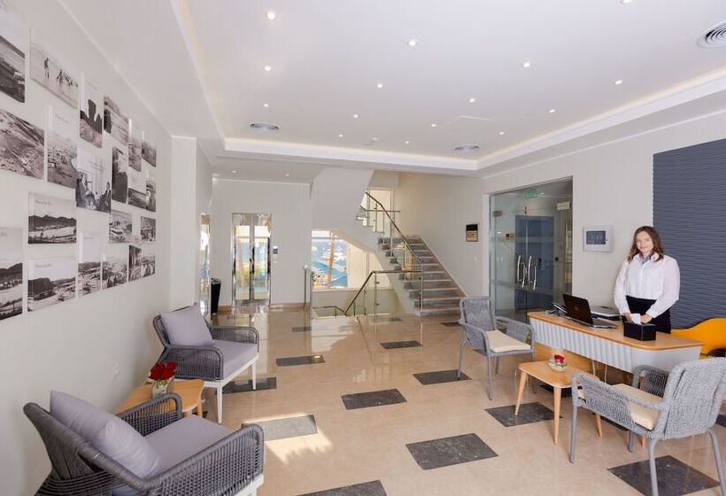 ホテル Naama Bay Suites & Spa