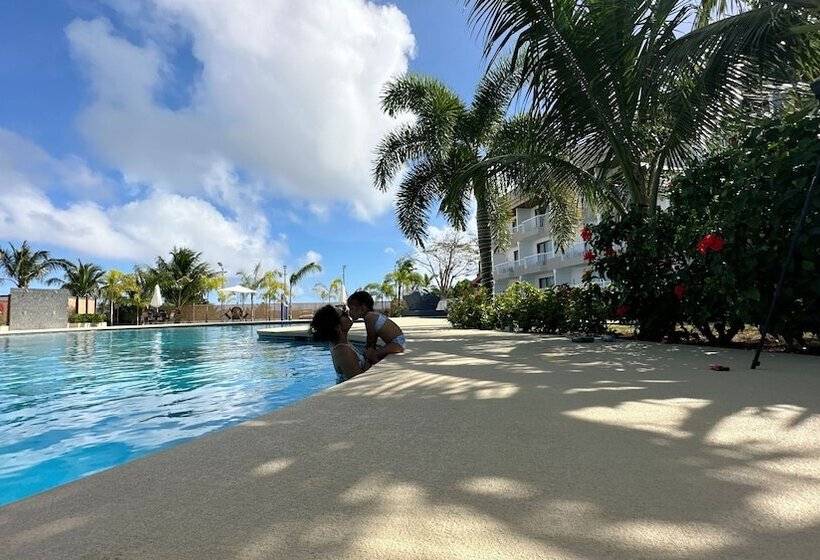 هتل Paradiso Resort & Spa