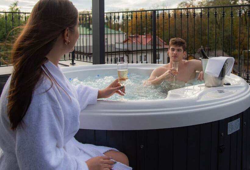 酒店 Polonia Park Medical Center & Spa