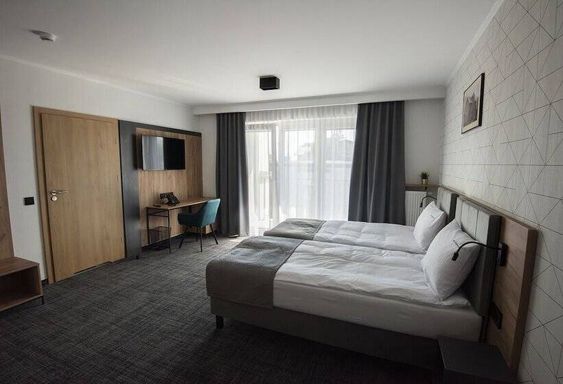 酒店 Polonia Park Medical Center & Spa