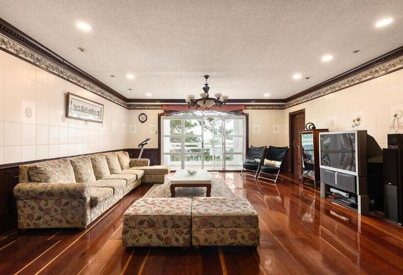 בית מלון כפרי Villa Moa Baguio