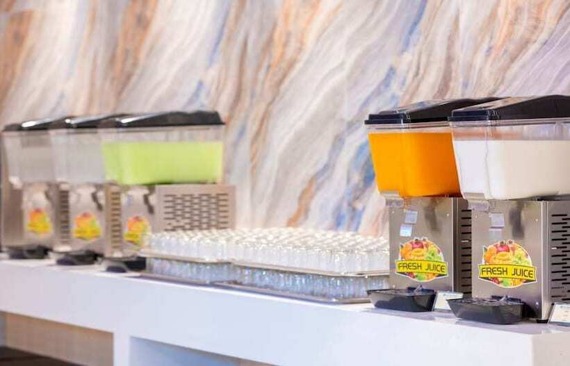 호텔 Wyndham Jomtien Pattaya