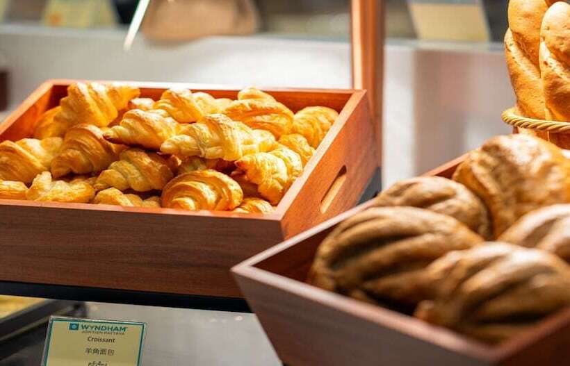 호텔 Wyndham Jomtien Pattaya