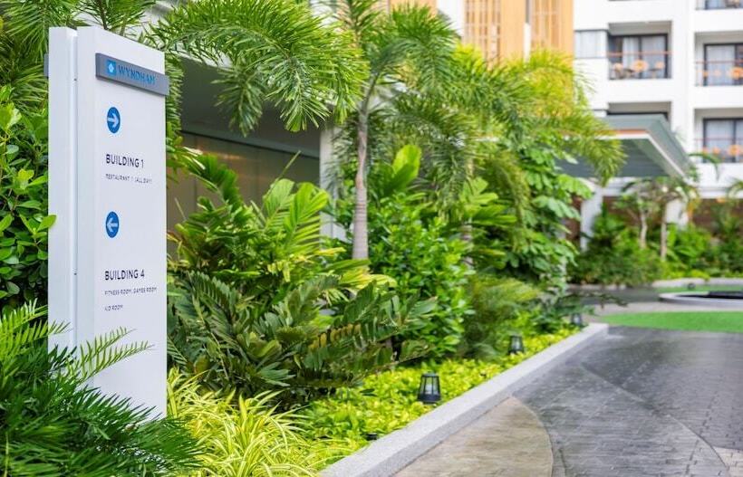 호텔 Wyndham Jomtien Pattaya