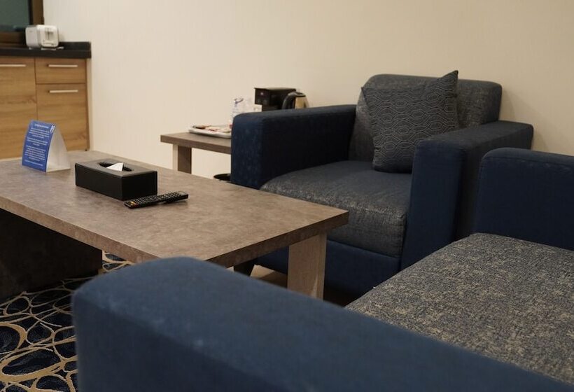 فندق Mabeet Al Khobar Served Apartment
