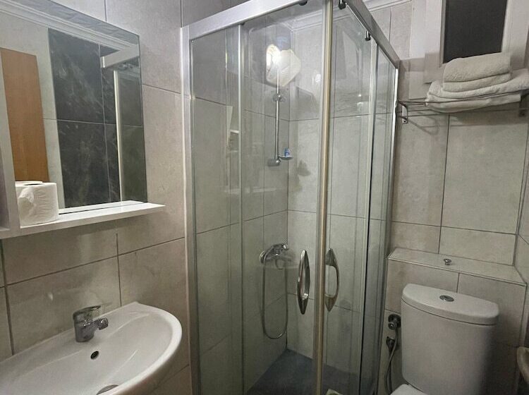 Отель The Temple