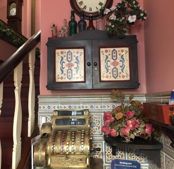 Escuder Apartamentos Turísticos