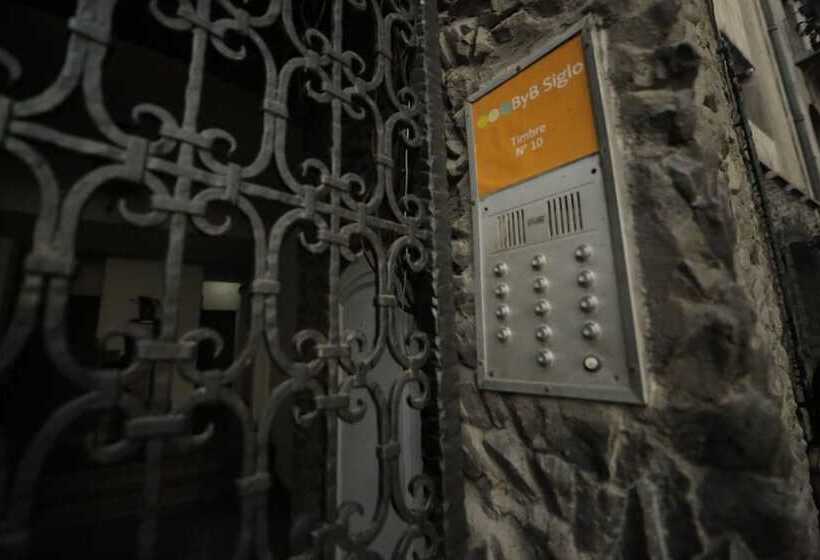 مبيت وإفطار Hostal Bybsiglo