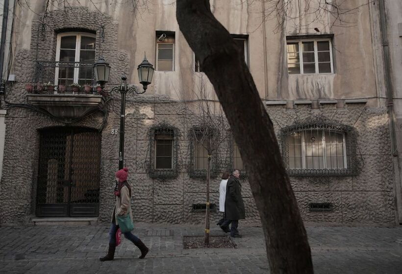 مبيت وإفطار Hostal Bybsiglo