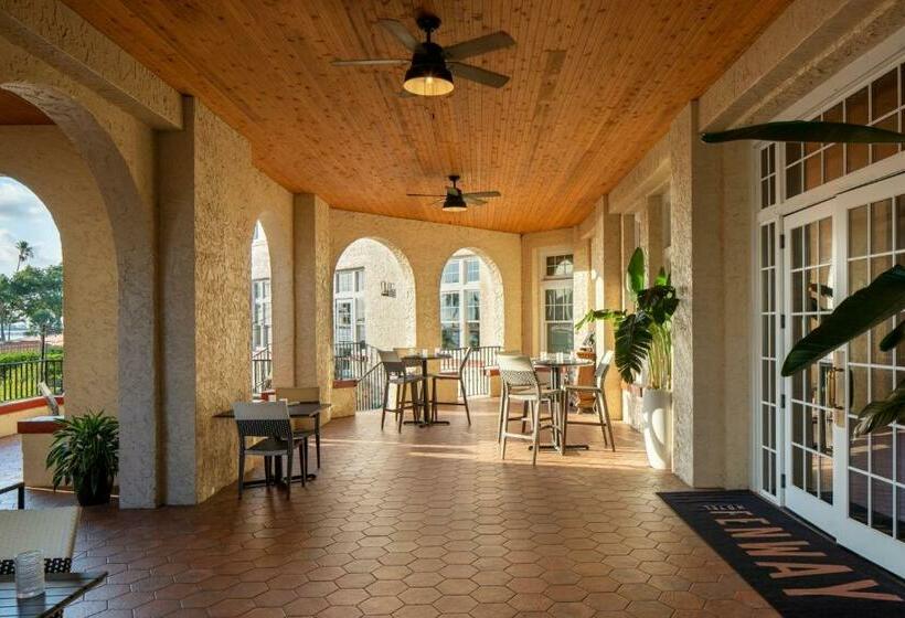 Fenway Hotel, Autograph Collection