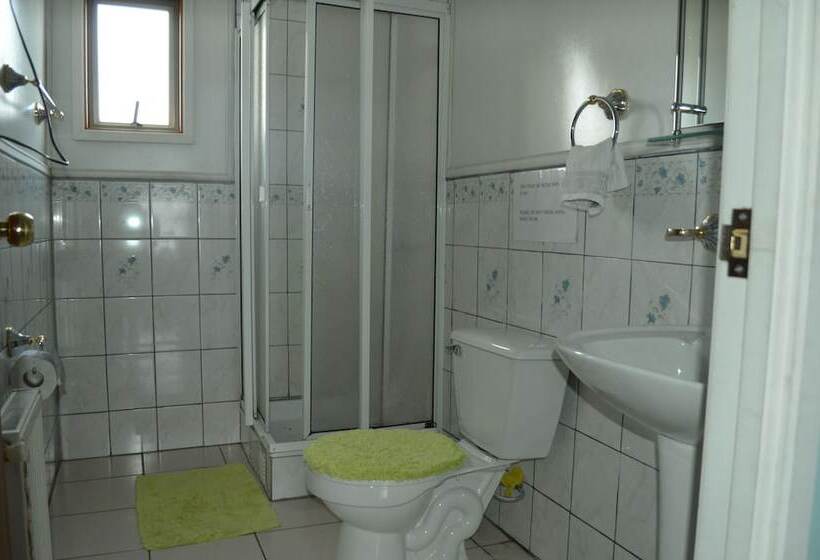 Hostal Arkya   Adults Only