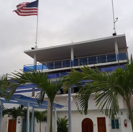 Hostal Palmeras Playa Milina