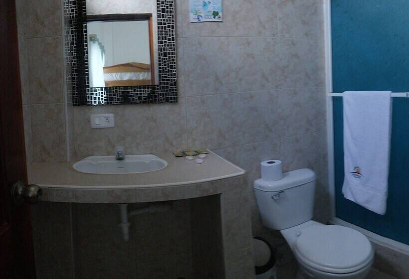 Hostal Palmeras Playa Milina