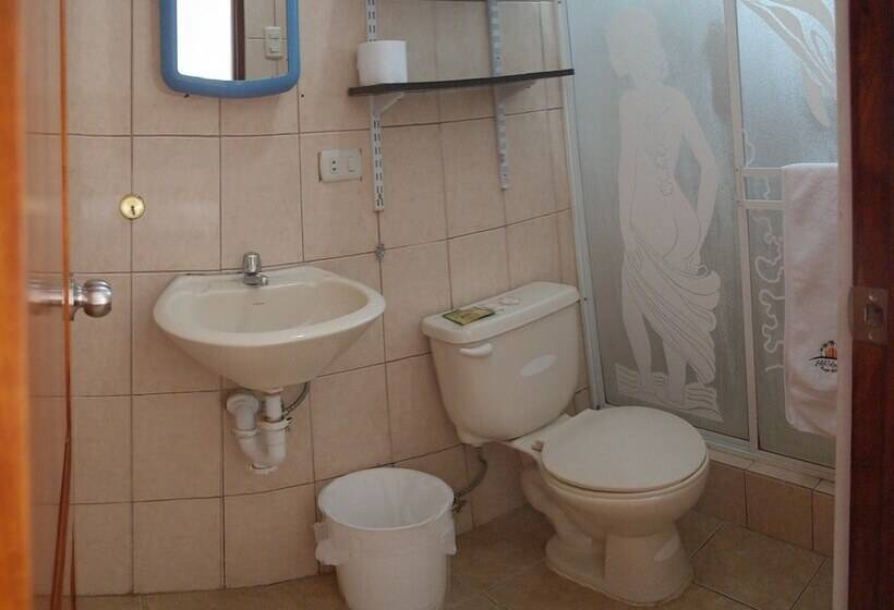 Hostal Palmeras Playa Milina