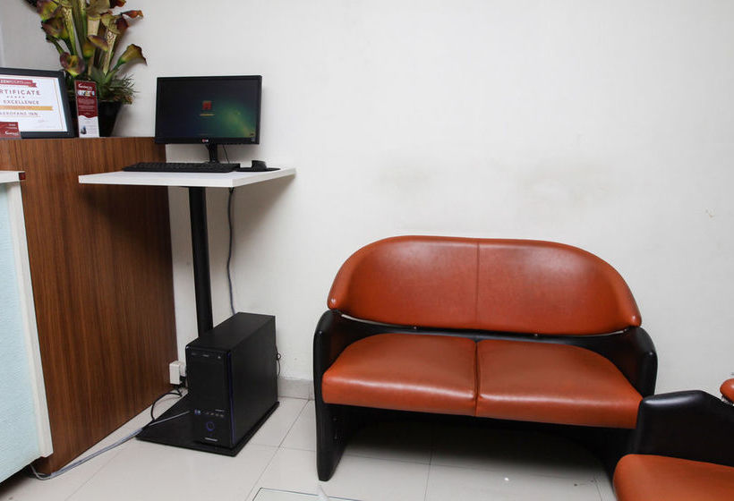 호텔 Airy Aeropolis Residence Suryadarma Tangerang