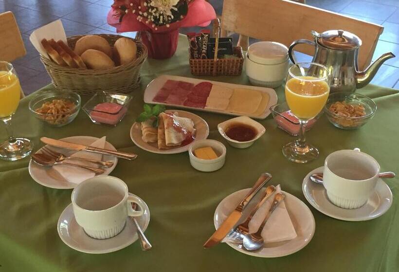 فندق Altos De Tuqui