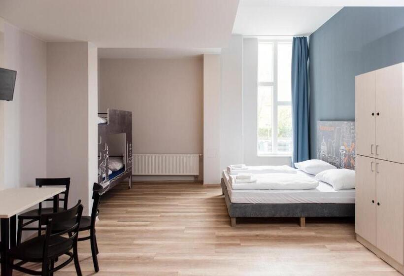 Отель a&o Copenhagen Nørrebro