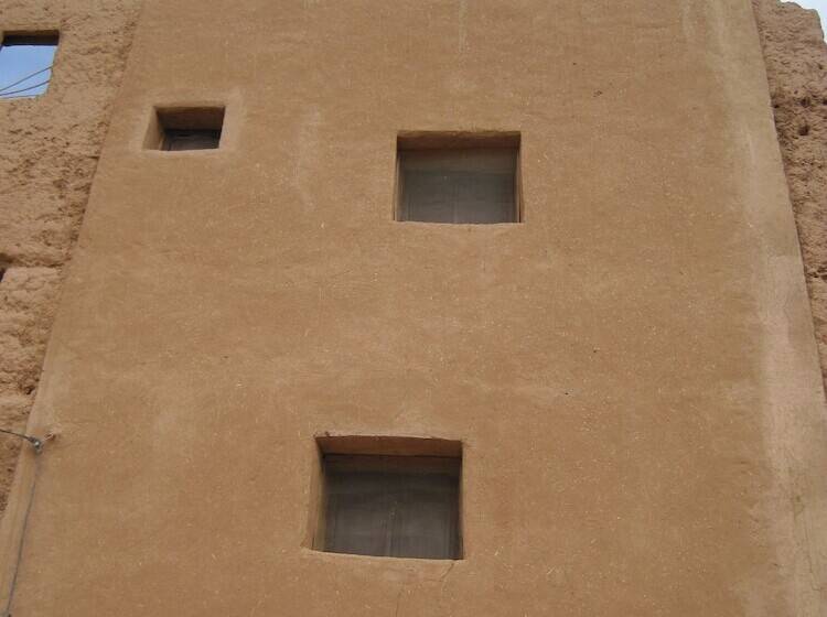 ホテル Auberge Toda Kasbah Tinfou