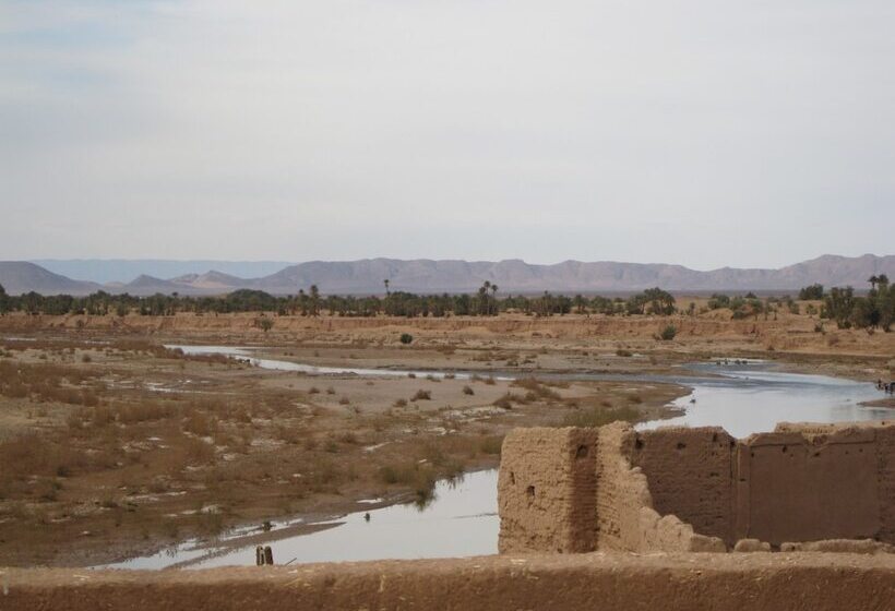 ホテル Auberge Toda Kasbah Tinfou