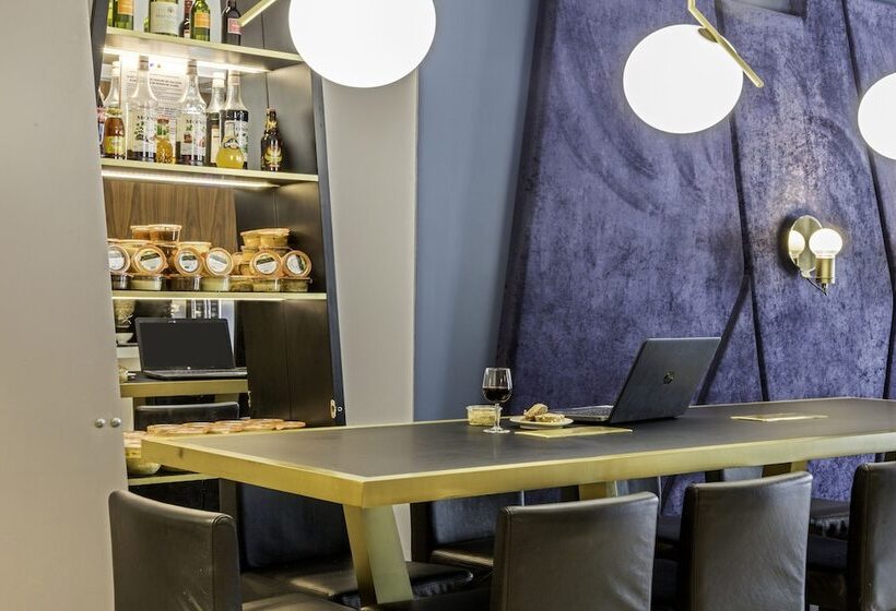 호텔 Best Western Plus Comedie Saintroch