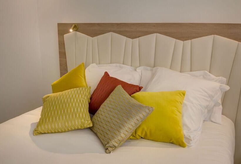 호텔 Best Western Plus  Comedie Saintroch