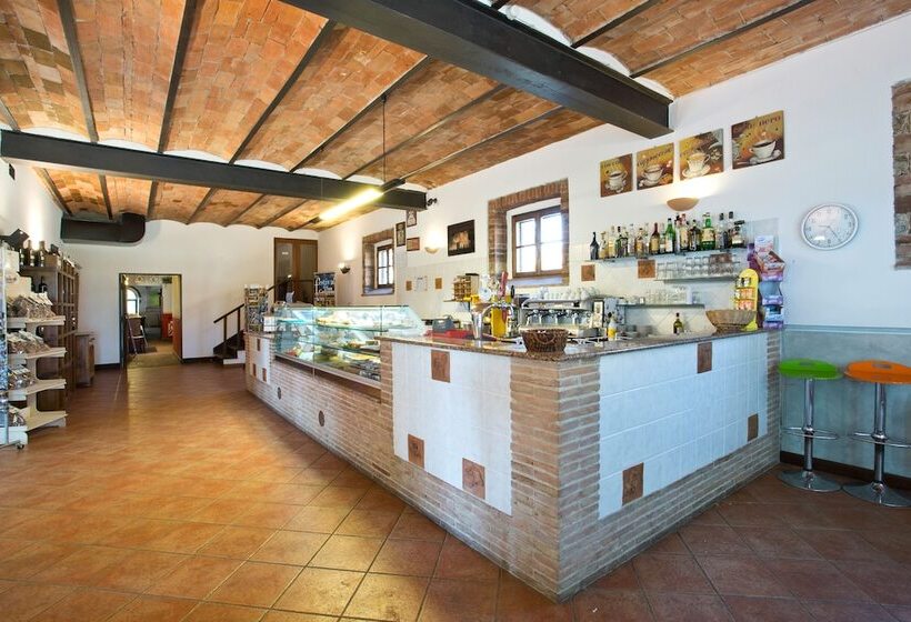 ホテル Casale San Galgano