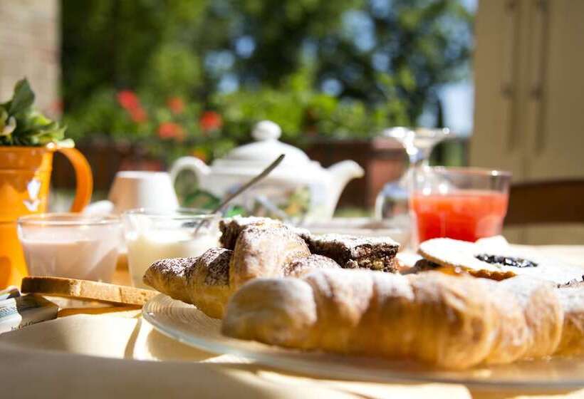 ホテル Casale San Galgano