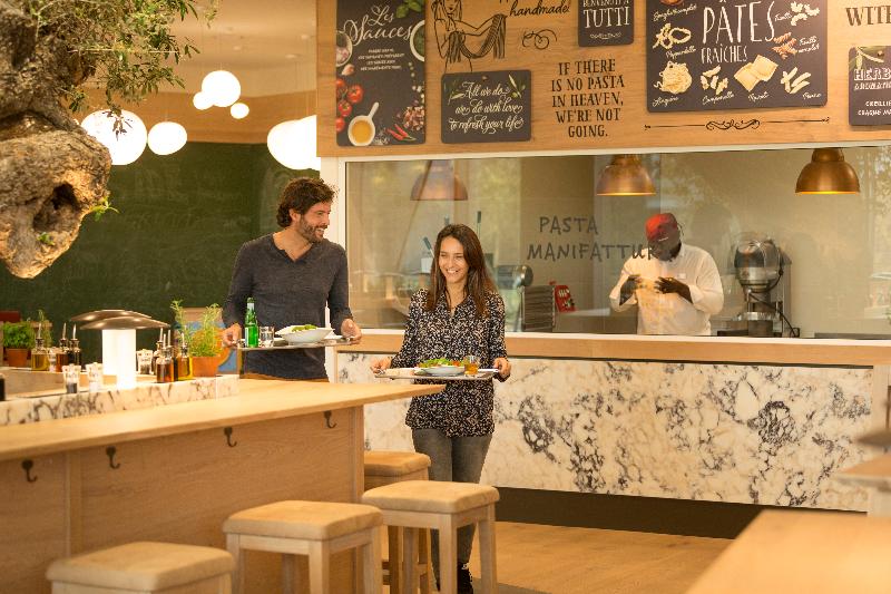 Отель Center Parcs Villages Nature Paris