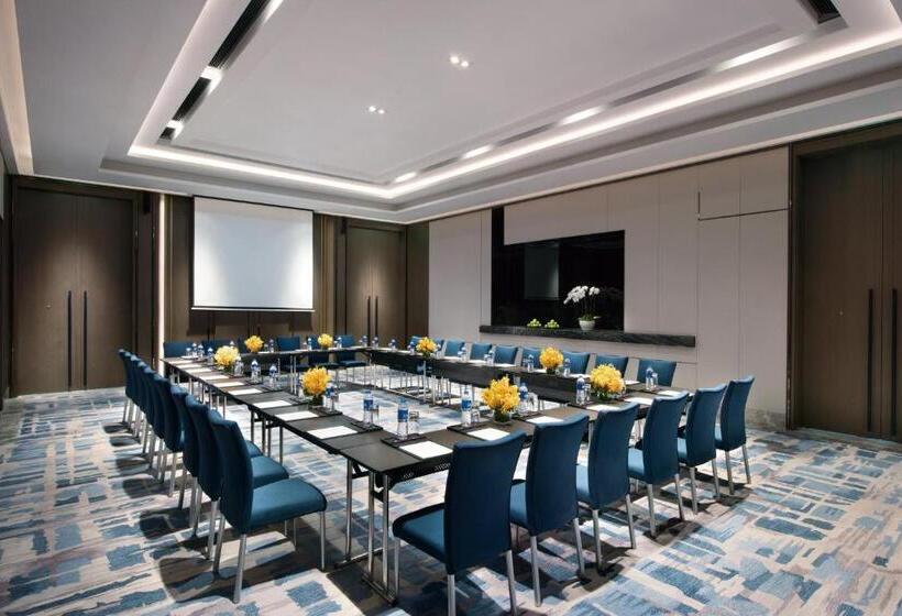 호텔 Crowne Plaza Shanghai Pujiang, An Ihg