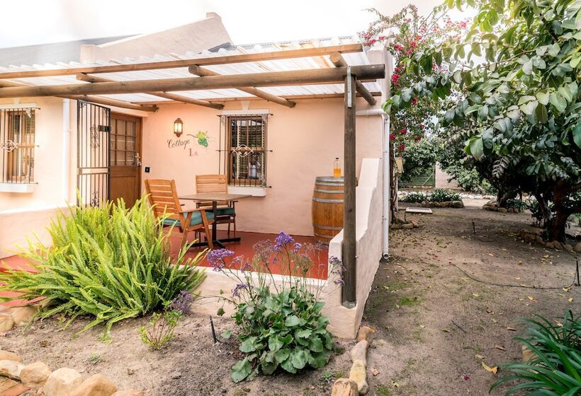 בית מלון כפרי De Leeuwenhof Estate