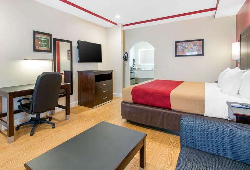 فندق Econo Lodge Inn & Suites Houston Willowbrook