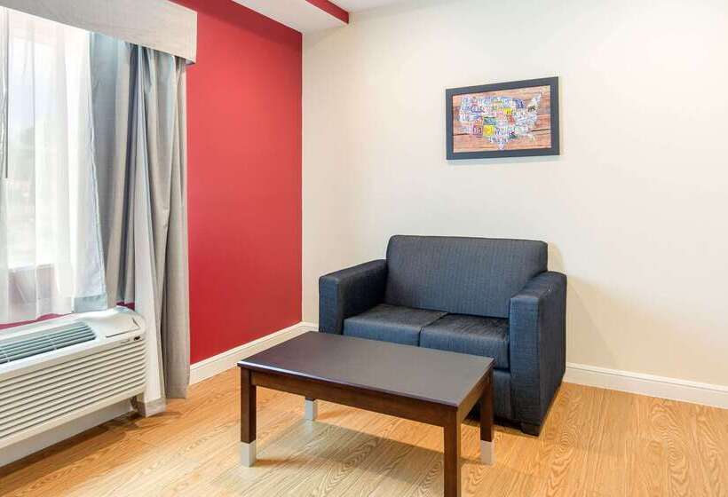 فندق Econo Lodge Inn & Suites Houston Willowbrook