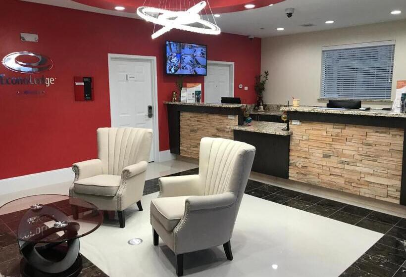 فندق Econo Lodge Inn & Suites Houston Willowbrook