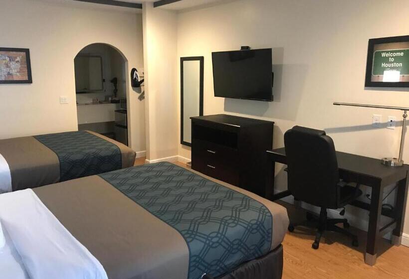 فندق Econo Lodge Inn & Suites Houston Willowbrook