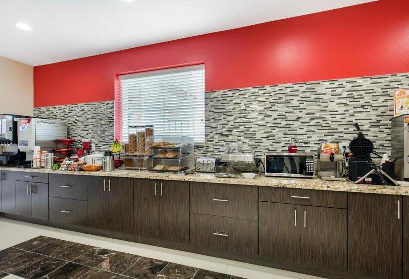 فندق Econo Lodge Inn & Suites Houston Willowbrook