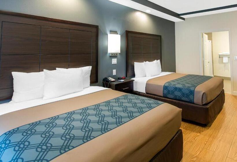 فندق Econo Lodge Inn & Suites Houston Willowbrook