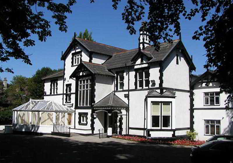 Отель Erlscote House Apartments