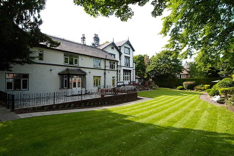 Отель Erlscote House Apartments