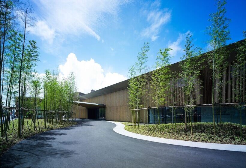 בית מלון כפרי The Meibia Miyazaki