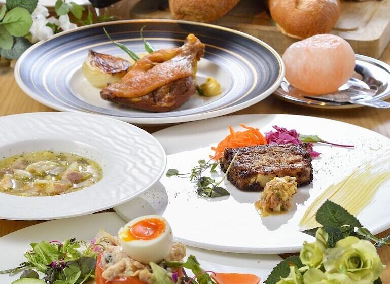 בית מלון כפרי The Meibia Miyazaki