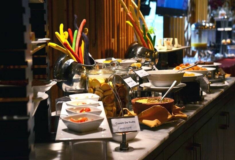 هتل Golden Tulip  The Grandmark Dhaka