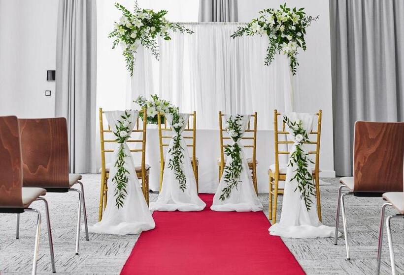 בית מלון כפרי Grand Ascot