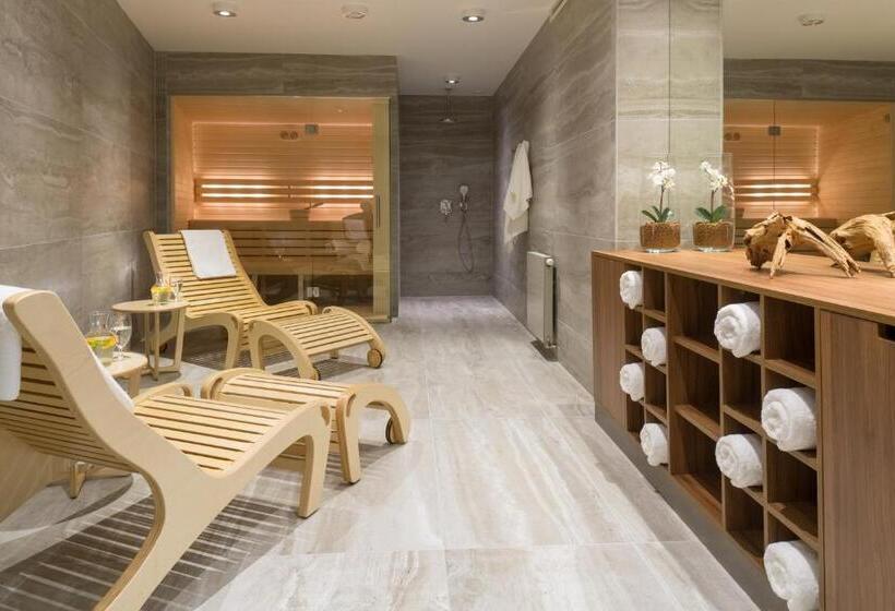 בית מלון כפרי Grand Ascot