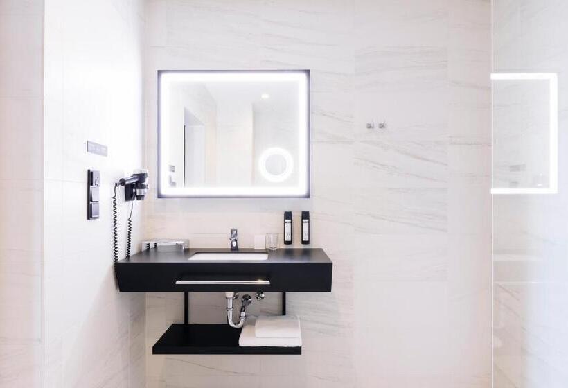 בית מלון כפרי Grand Ascot