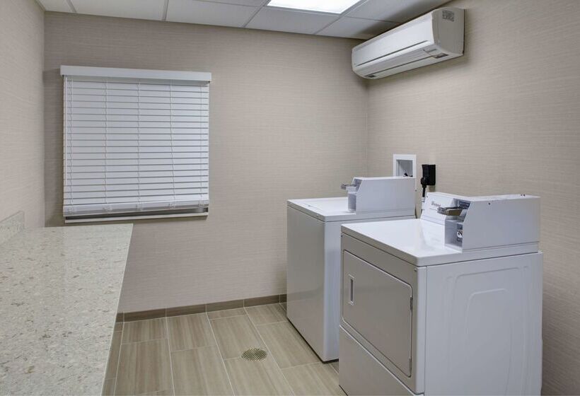 فندق Hampton Inn And Suites Manchester